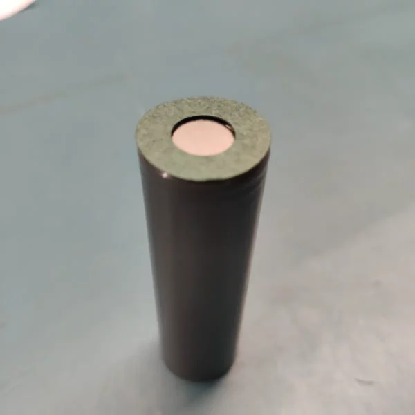 21700 izolator