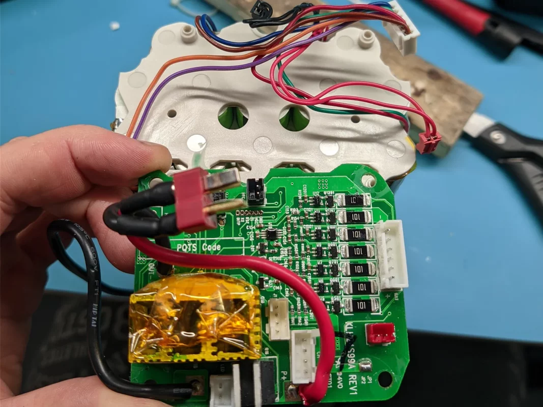 oprava nefunkčnej BMS elektroniky elektrického bicykla
