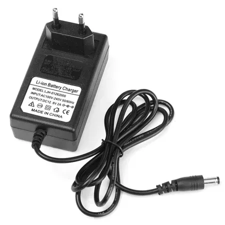 Nabíjačka li-ion 12,6V 10,6V 2A 3S